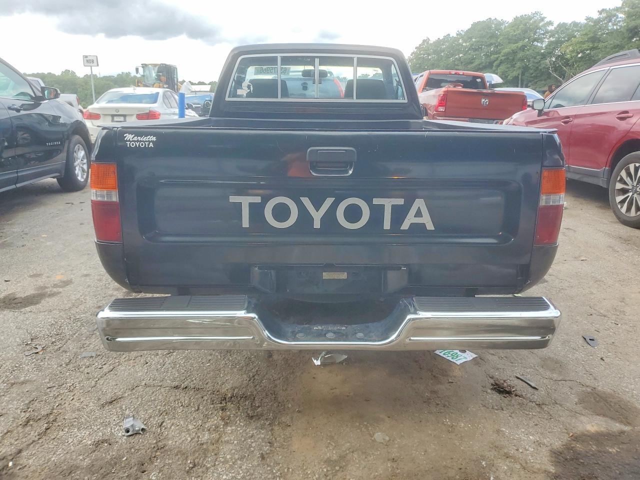 1991 Toyota Pickup Deluxe