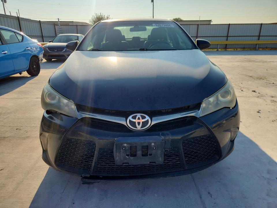 2015 Toyota Camry se
