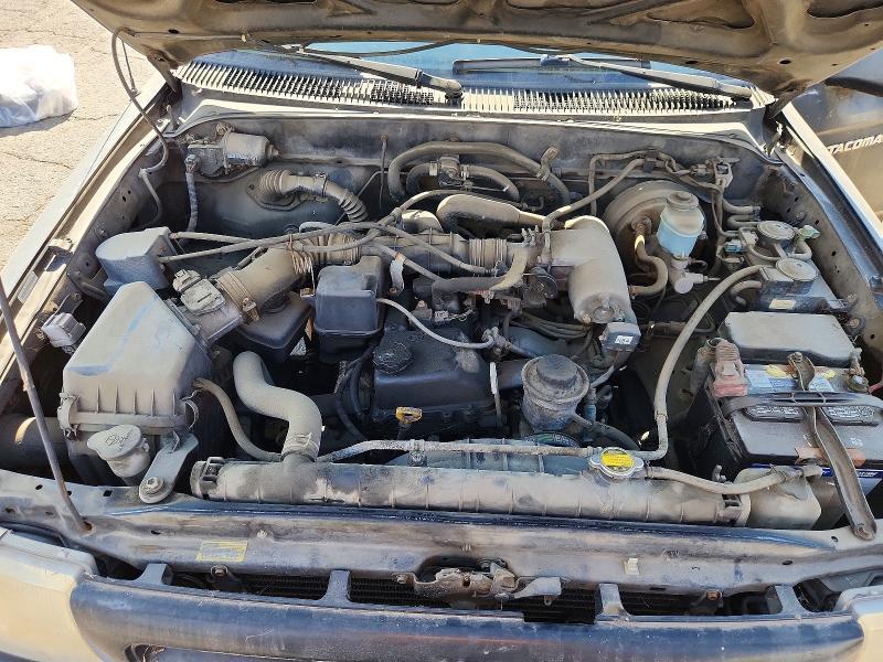 2000 Toyota Tacoma Base