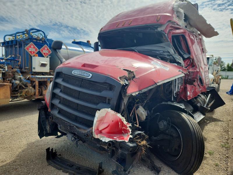 2020 Freightliner Cascadia 126 Semi Truck