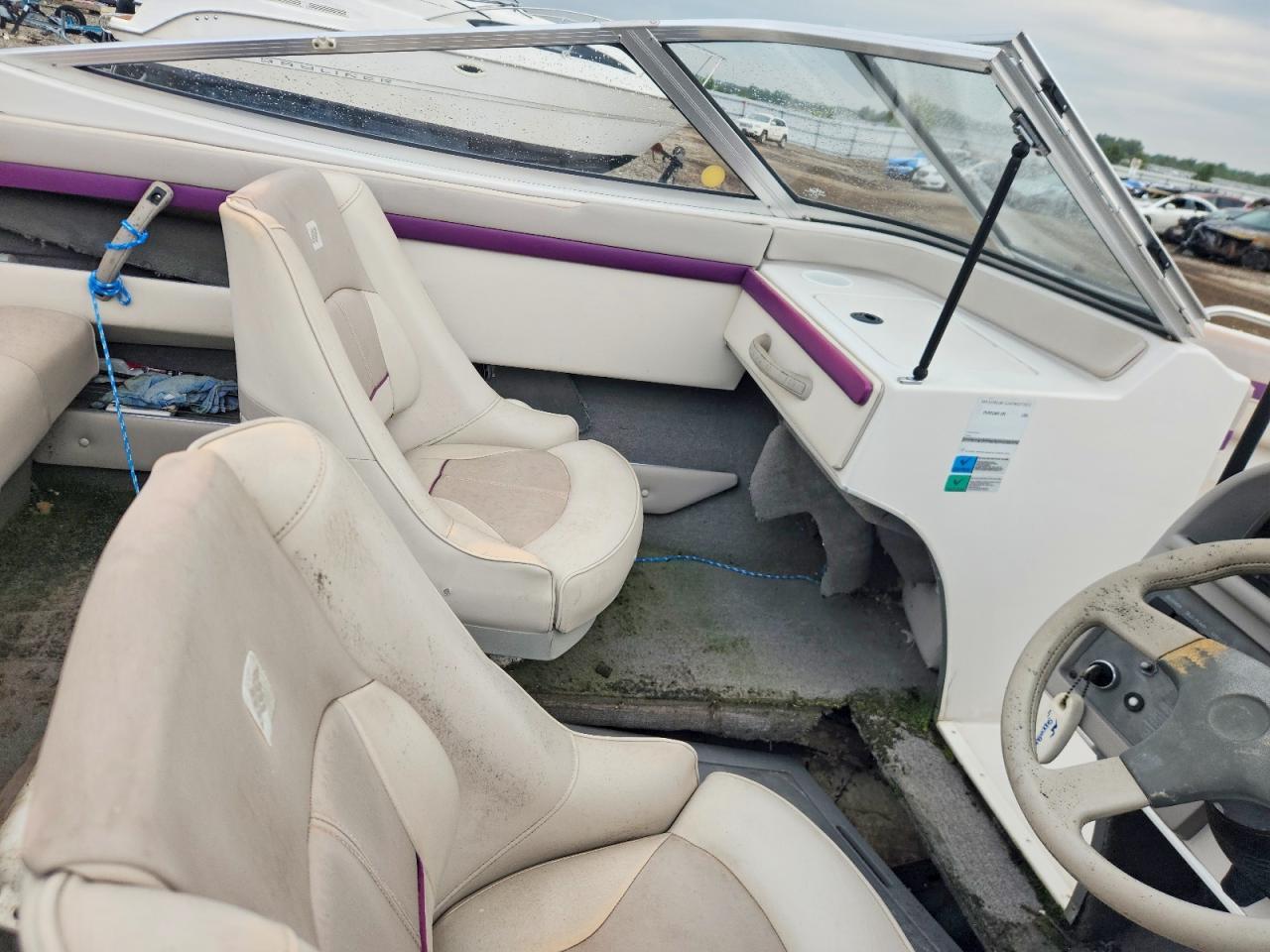 1995 Four Winds Boat