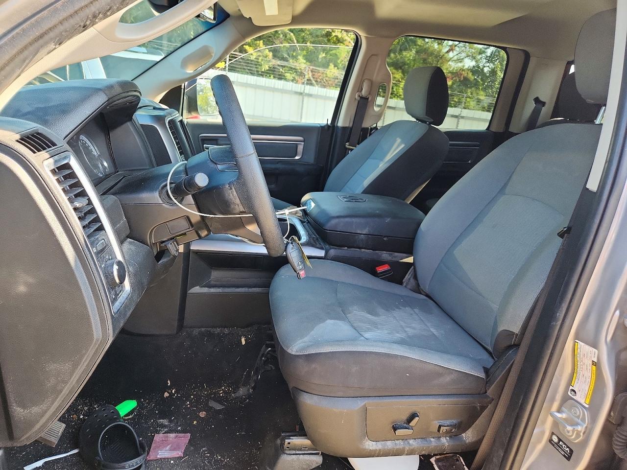 2023 Dodge RAM 1500 Classic SLT