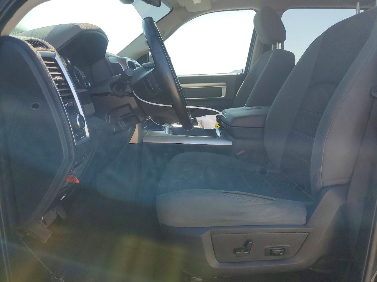 2016 Dodge RAM 1500 SLT