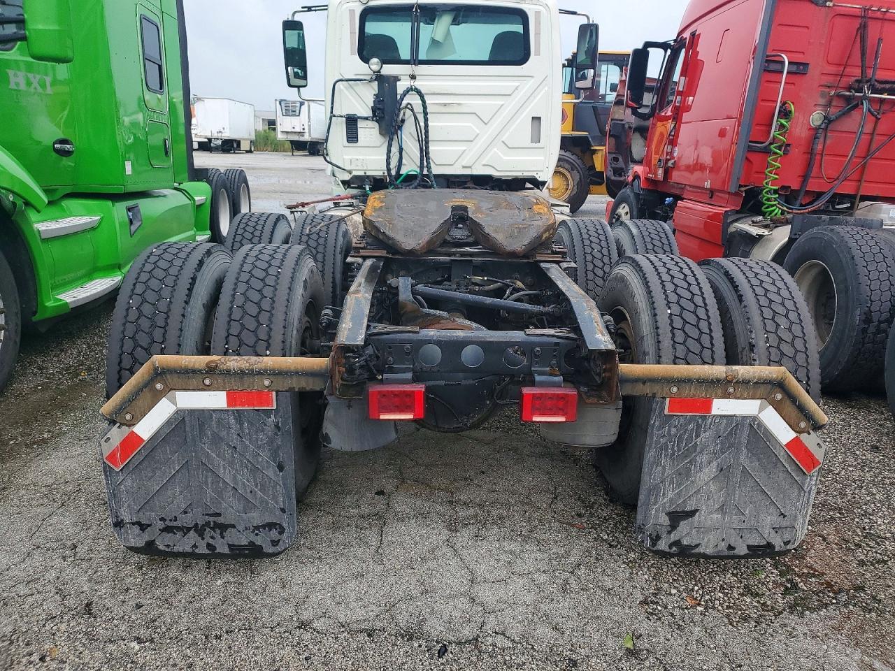 2015 International Prostar Semi Truck