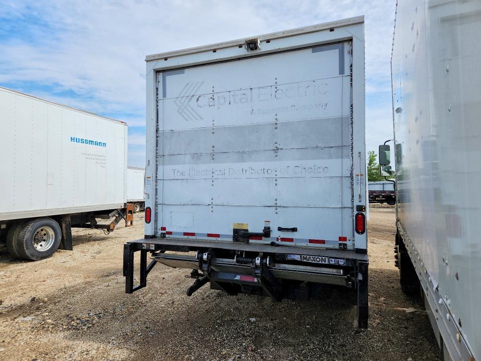 2019 Isuzu NPR XD BOX Truck