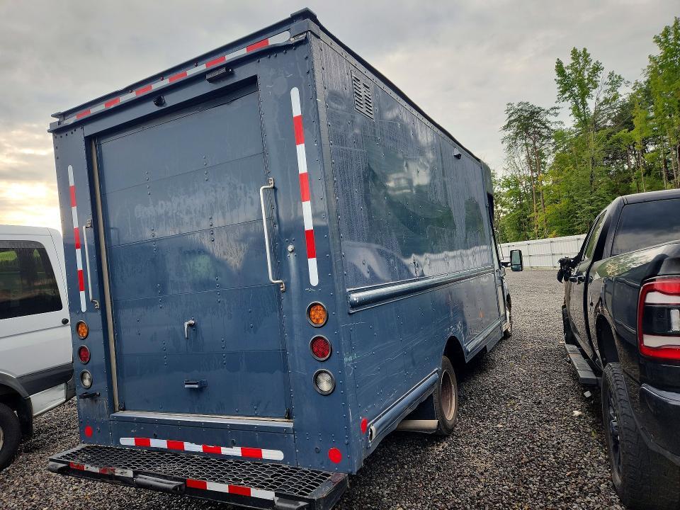 2021 Ford Transit Delivery Truck