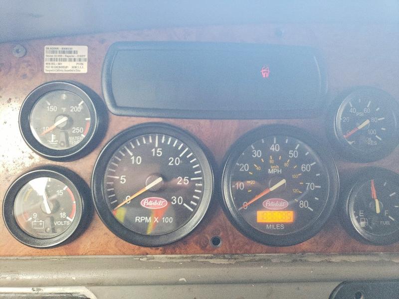 2005 Peterbilt 387 Semi Truck