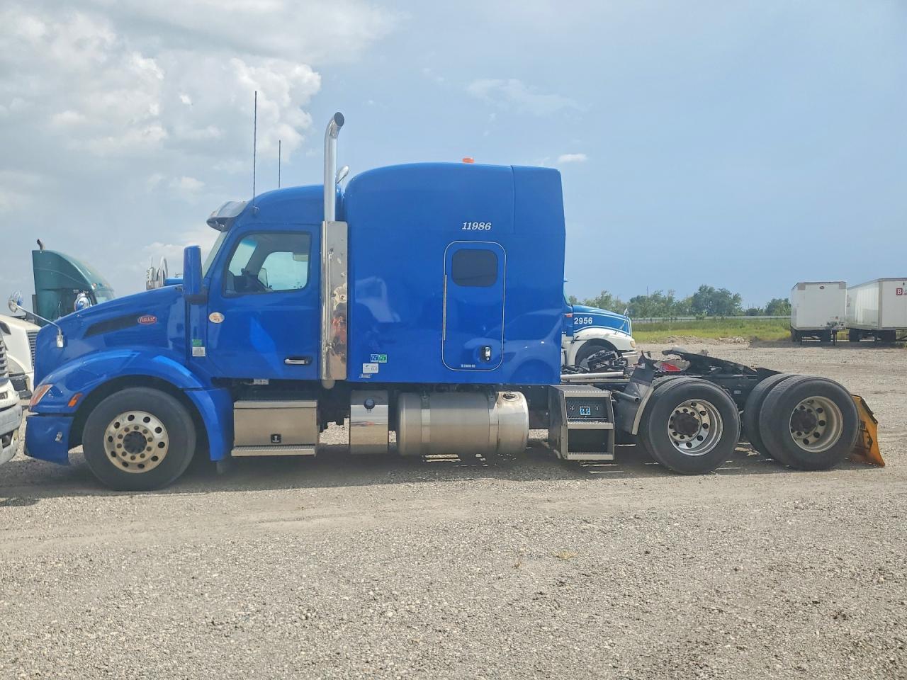 2024 Peterbilt 579 Semi Truck