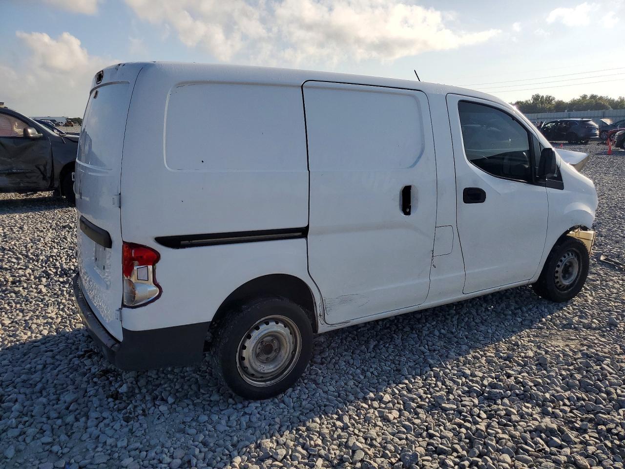 2014 Nissan NV200 SV