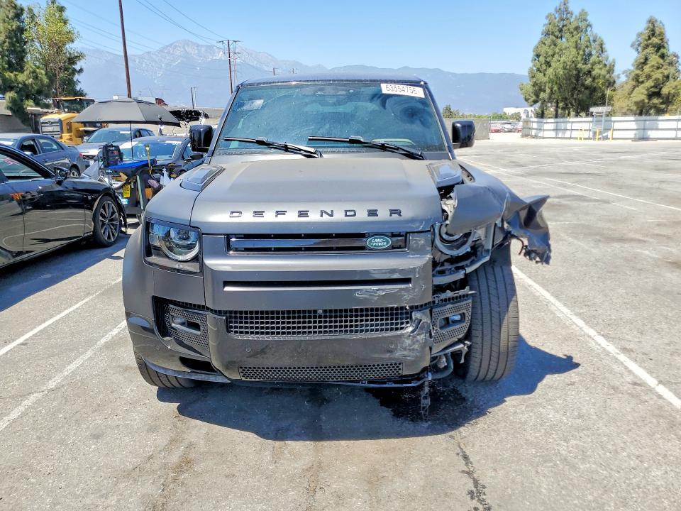 2025 Land Rover Defender 110 X-DYNAMIC SE