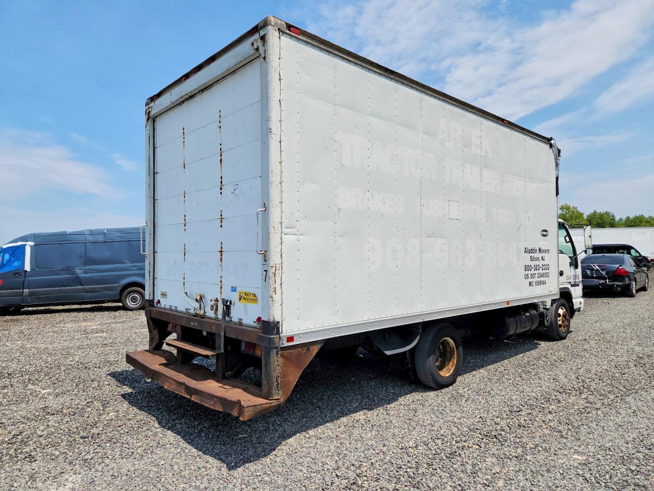 2006 Isuzu NPR BOX Truck