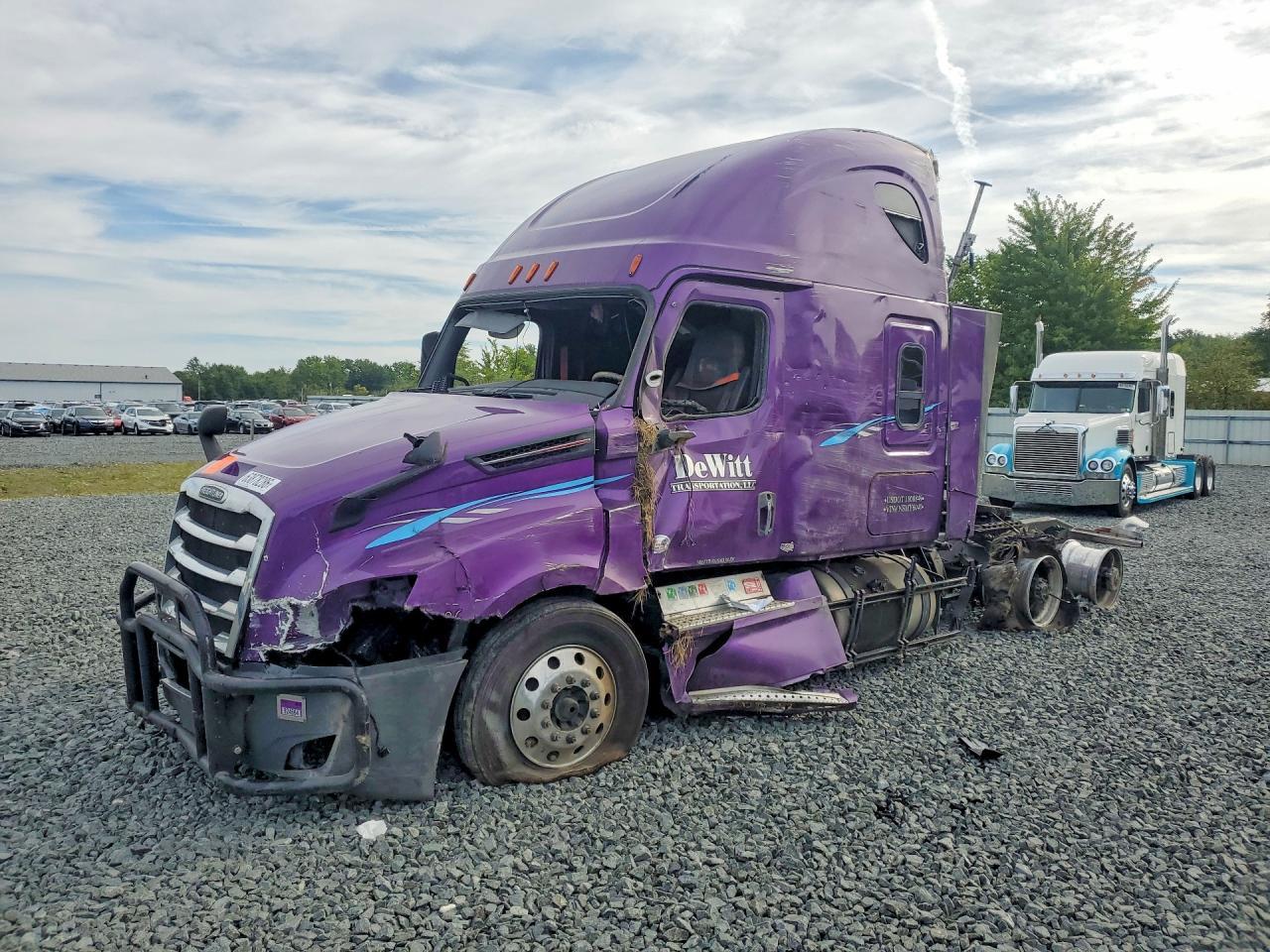 2022 Freightliner Cascadia 126