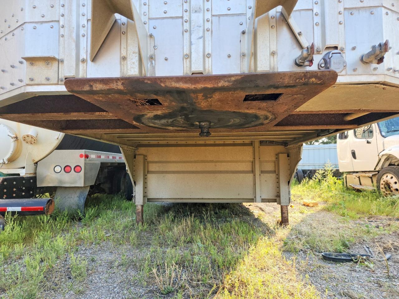 1991 Merritt Livestock Trailer
