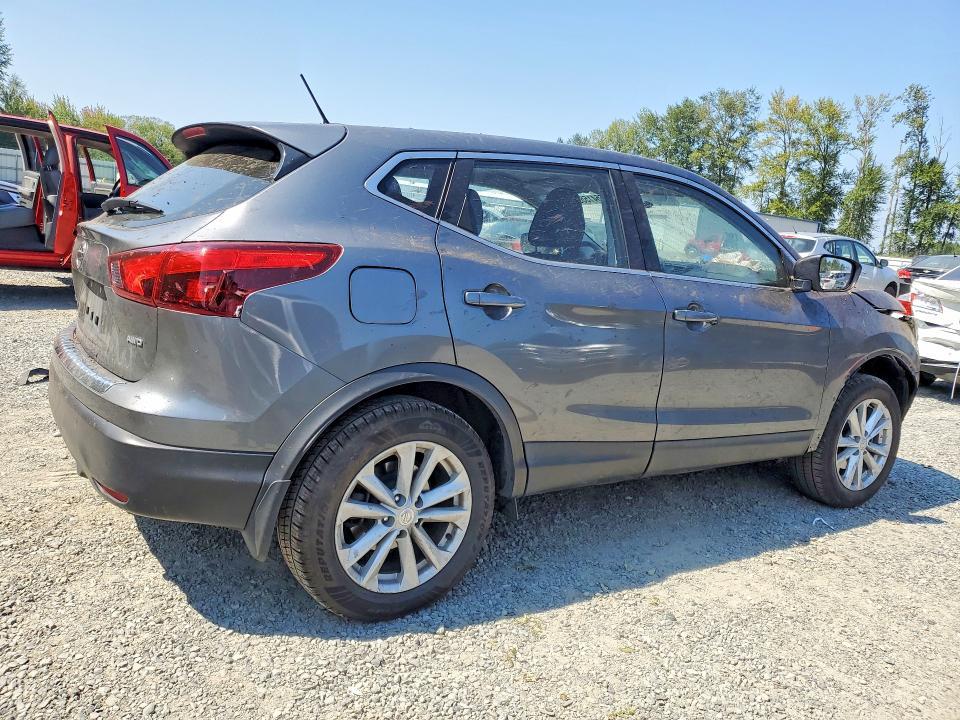 2017 Nissan Rogue Sport s