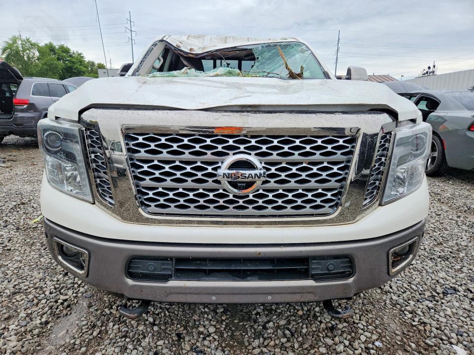2017 Nissan Titan XD Platinum Reserve