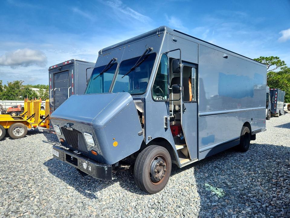 2021 Freightliner MT45G Chassis Delivery Truck