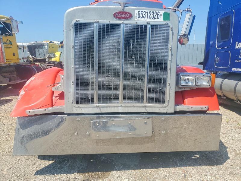 2007 Peterbilt 379 Semi Truck