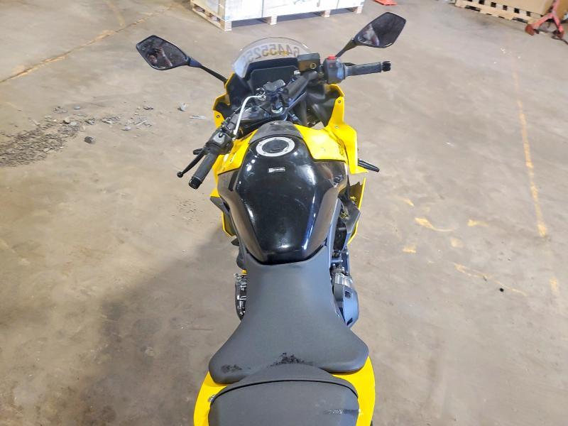 2024 Suzuki GSX800 F