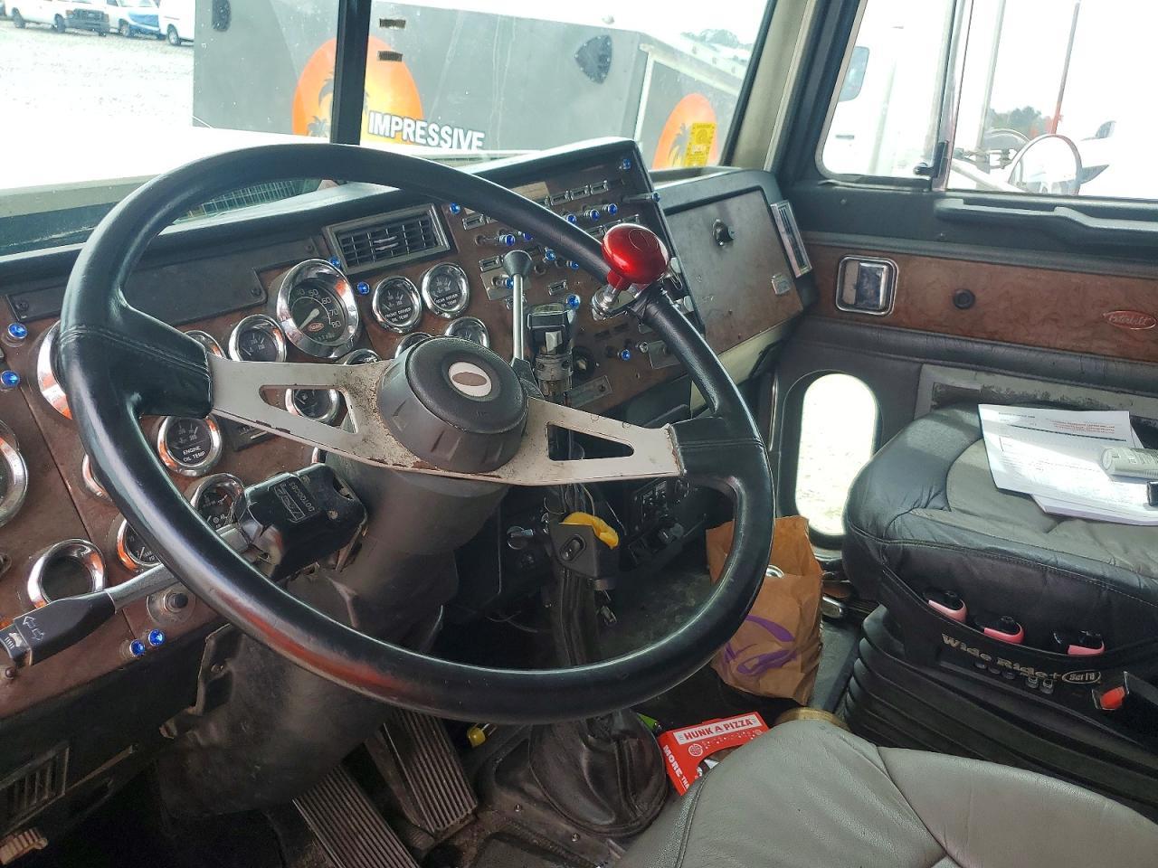 1997 Peterbilt 379
