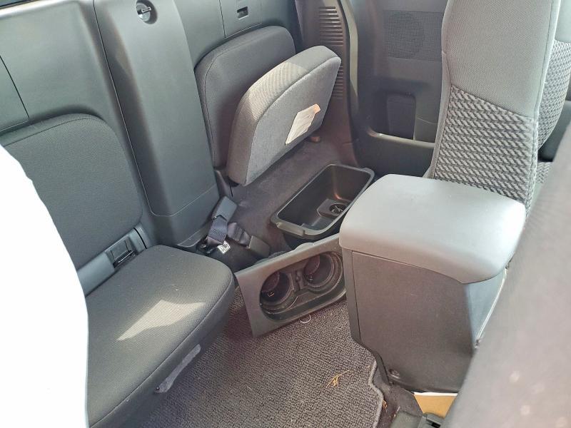2020 Nissan Frontier sv