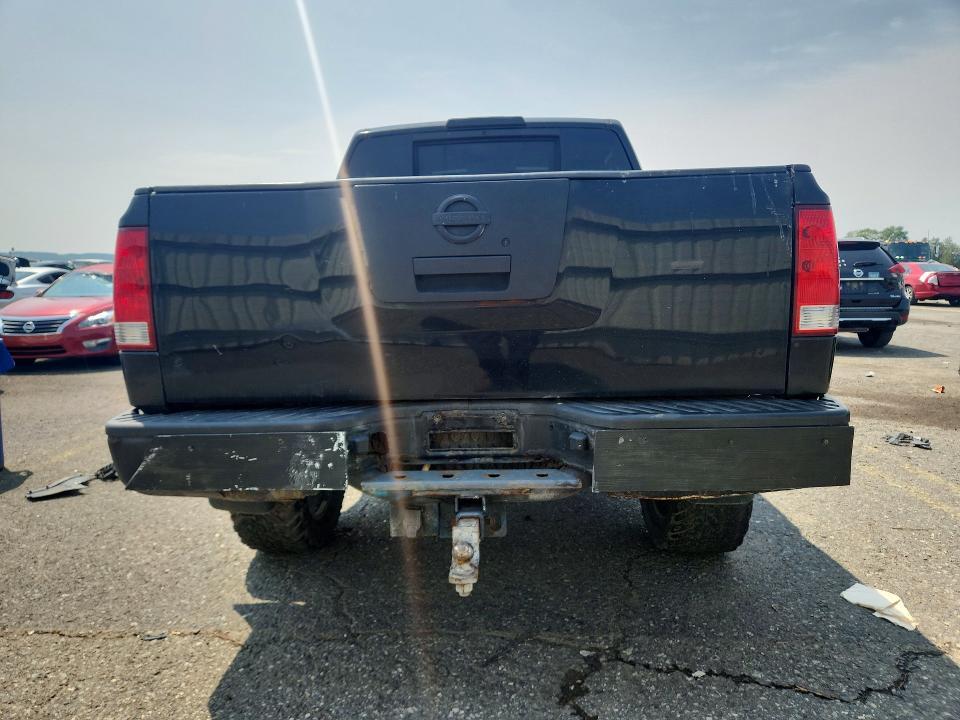 2012 Nissan Titan SV