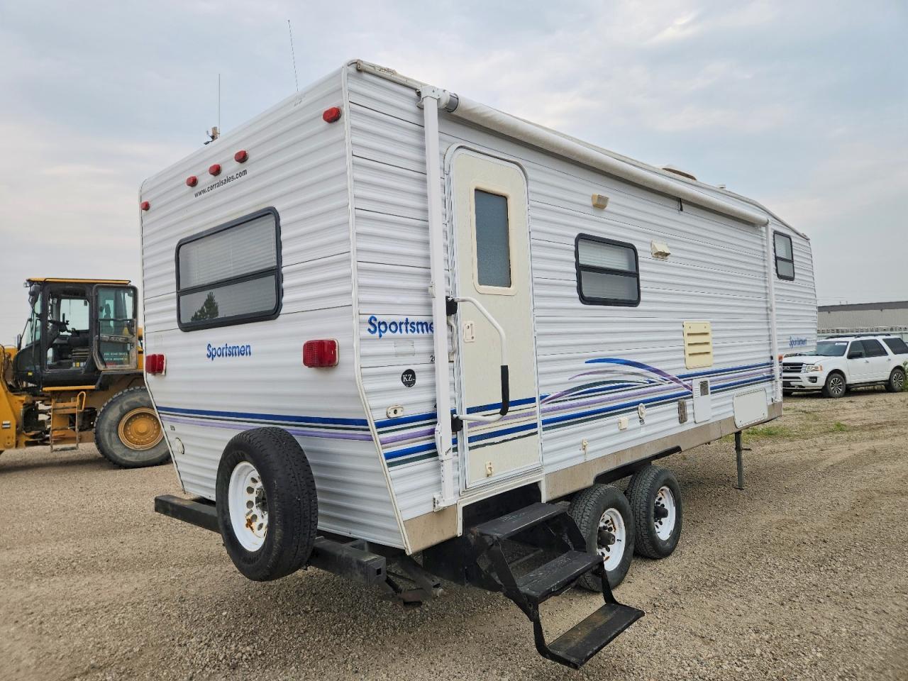 2000 Sportsmen Trailer