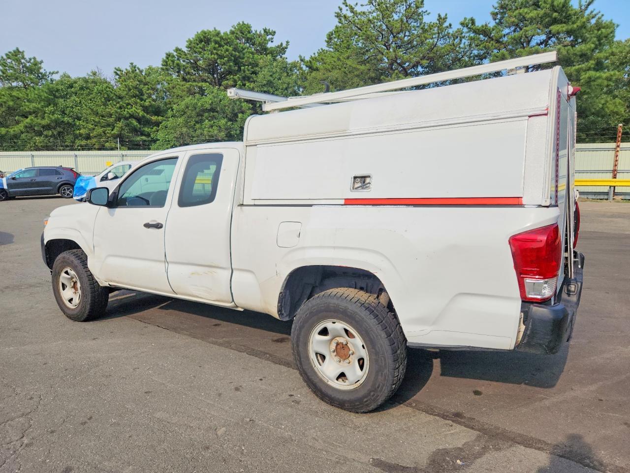 2016 Toyota Tacoma SR