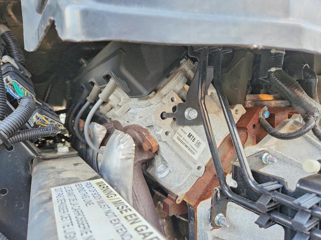 2025 Isuzu NPR HD-BOX Truck