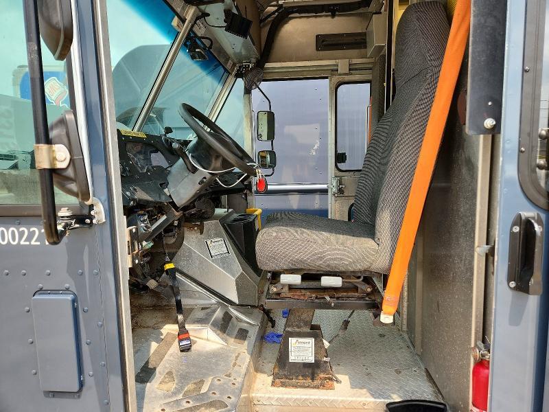 2019 Ford E450 Delivery Truck