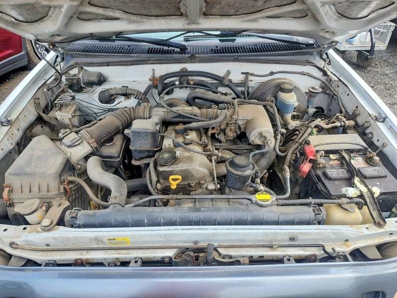 2003 Toyota Tacoma Base