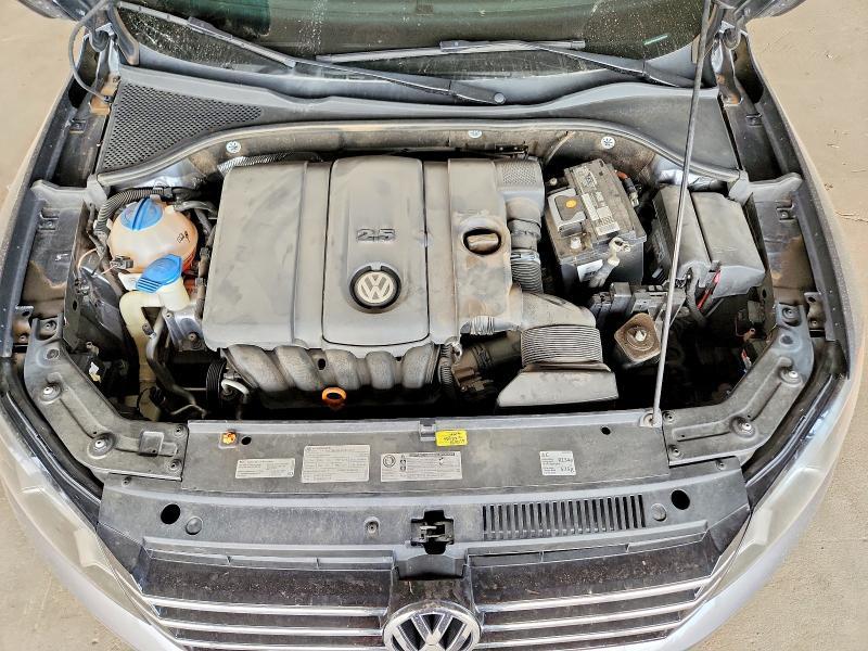 2013 Volkswagen Passat s