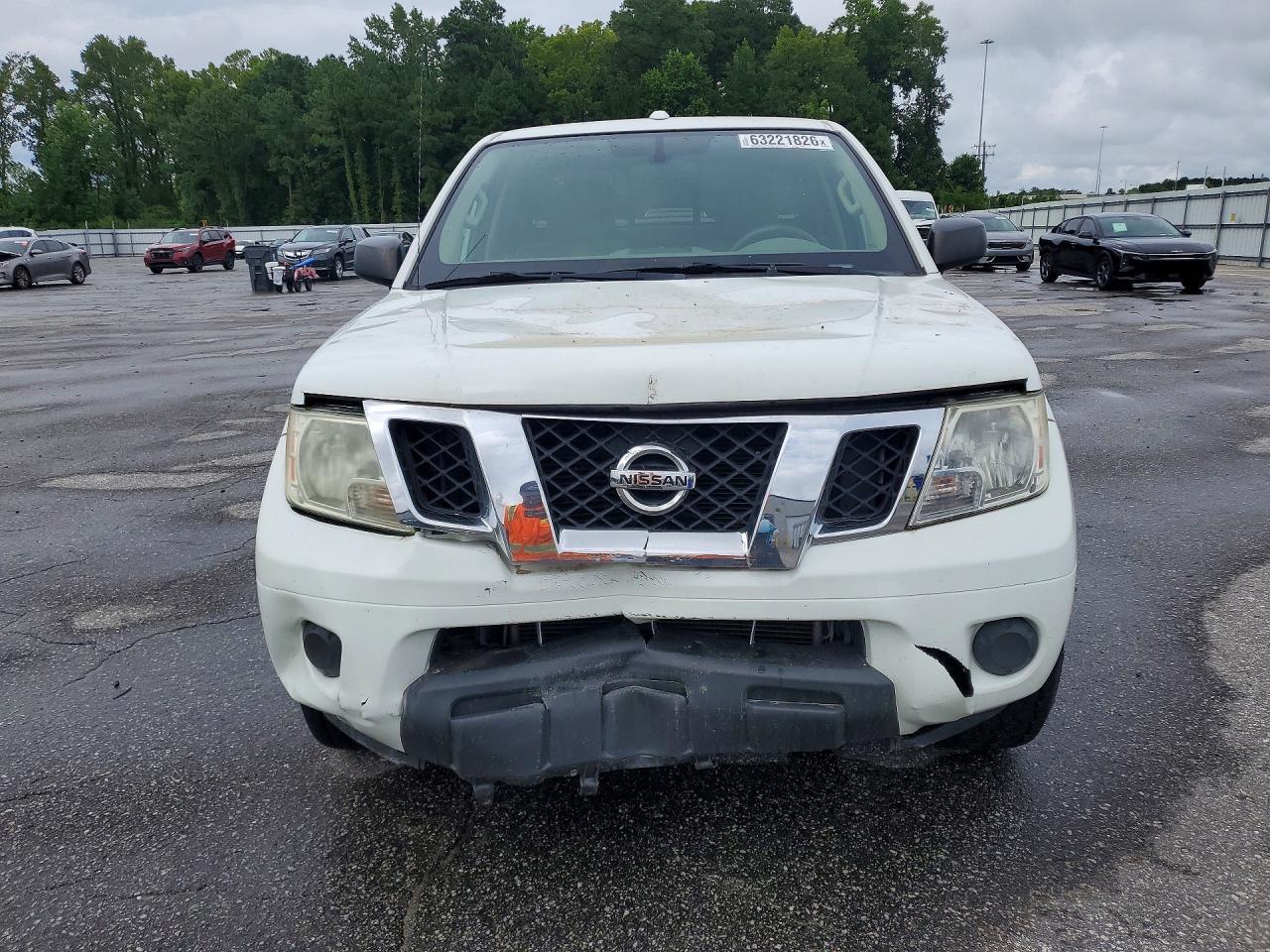 2015 Nissan Frontier SV