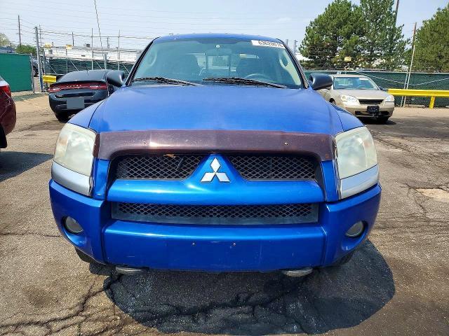 2008 Mitsubishi Raider LS