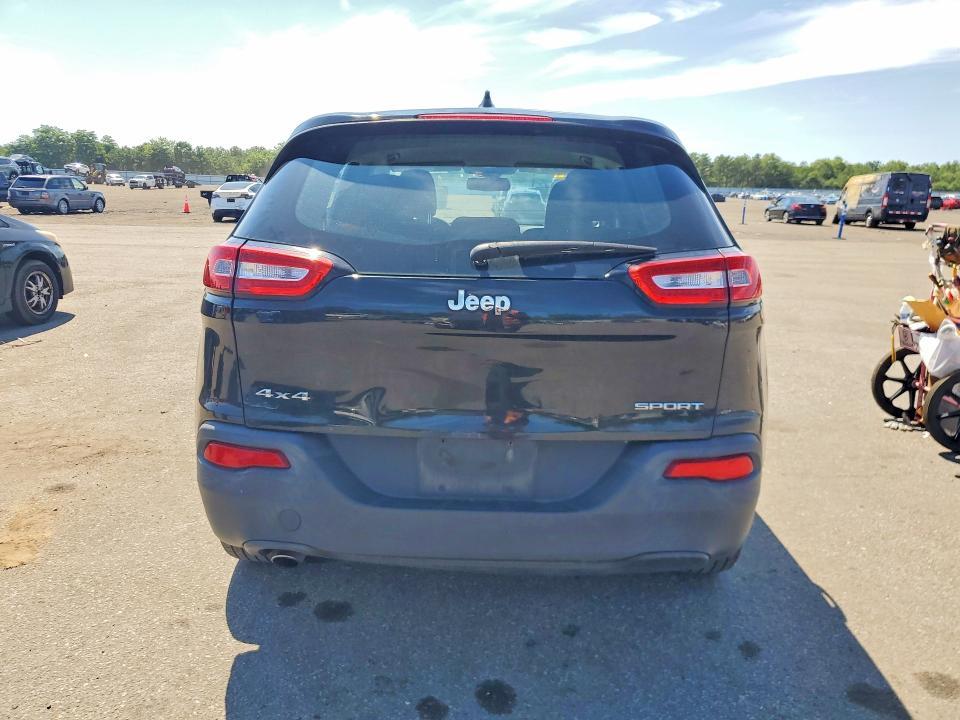 2015 Jeep Cherokee Sport