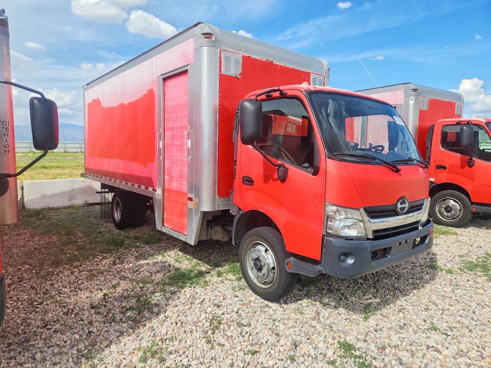 2017 Hino 195 BOX Truck