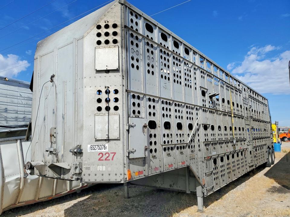 2005 Merritt Equipment 2005 Merritt Livestock Trailer