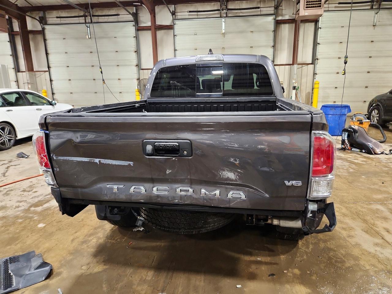 2021 Toyota Tacoma TRD OFF-Road