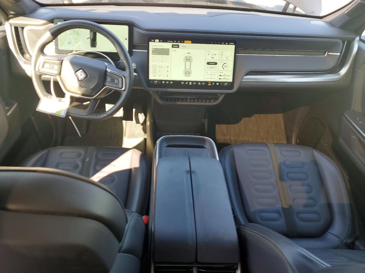 2025 Rivian R1T Adventure