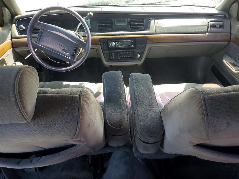 1993 Ford Crown Victoria lx