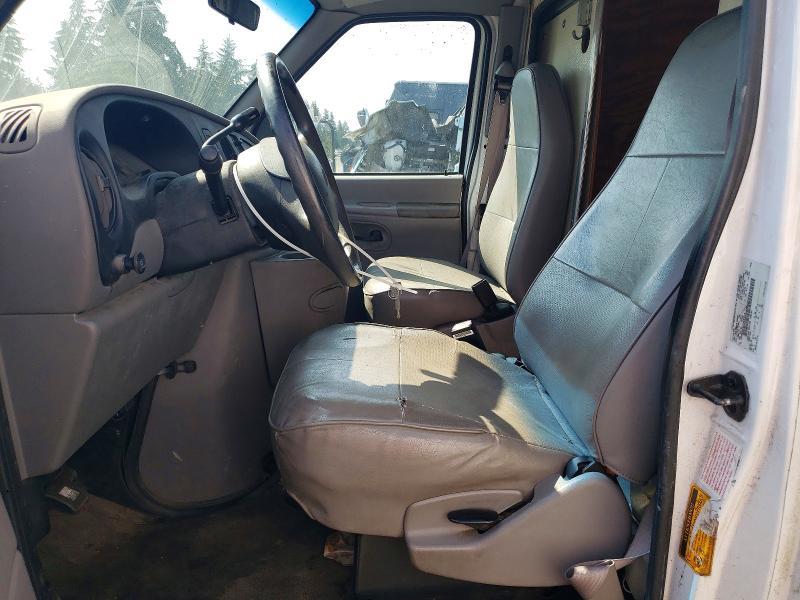 1998 Ford E450 BOX Truck