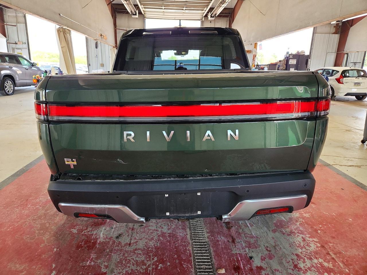 2022 Rivian R1T Adventure