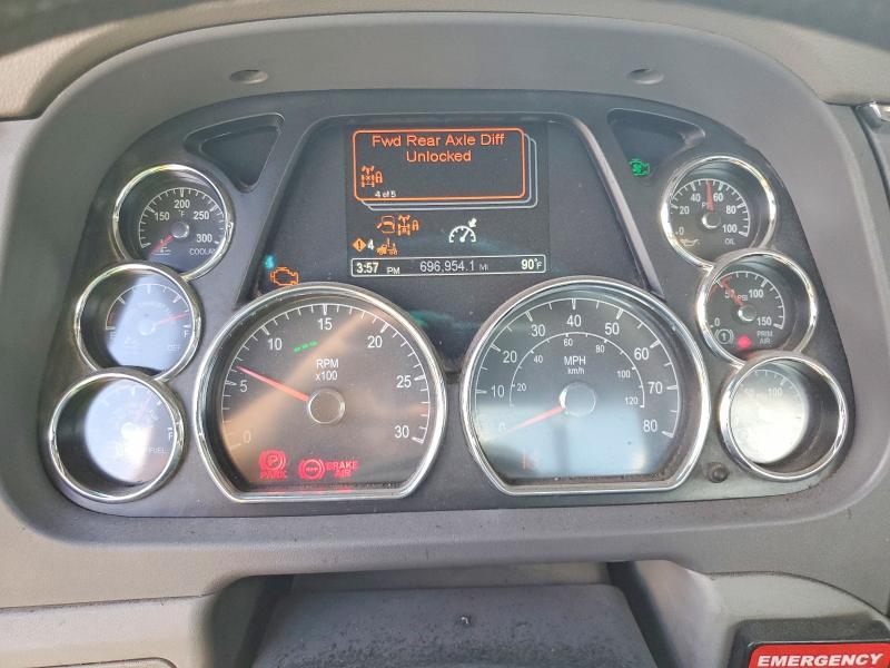 2017 Peterbilt 567 Semi Truck