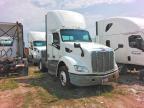 2016 Peterbilt 579 Semi Truck