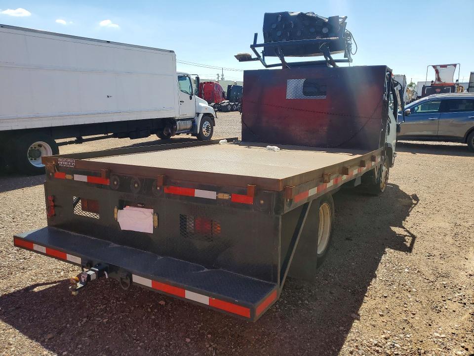 2024 Isuzu NPR HD