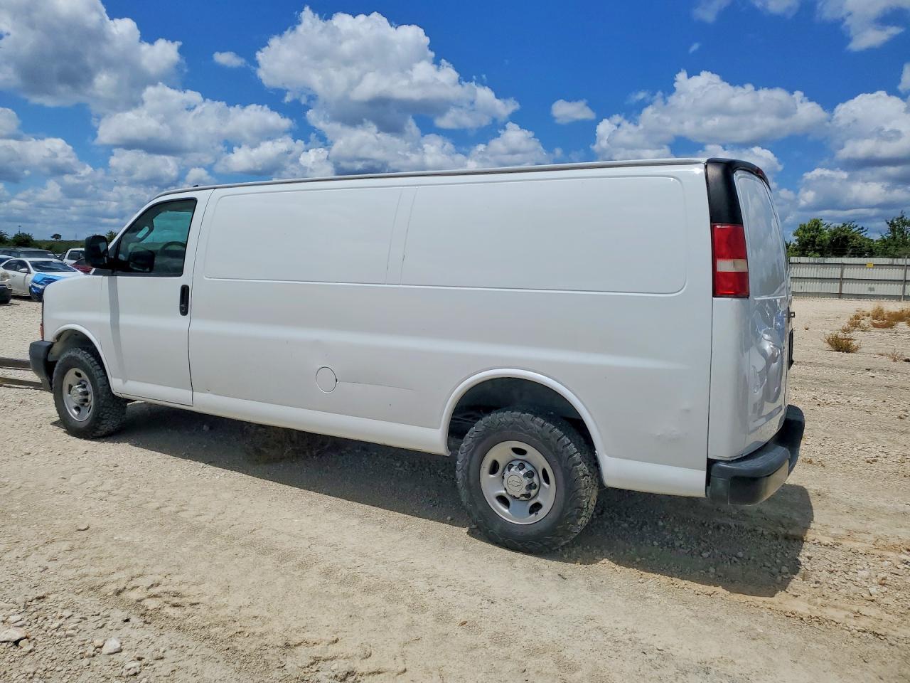 2017 Chevrolet EXP G3500