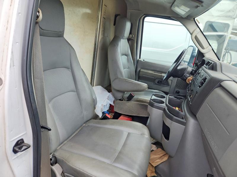 2017 Ford E350 BOX Truck