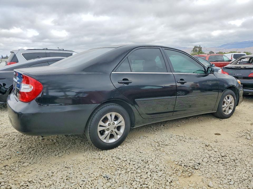 2004 Toyota Camry le V6