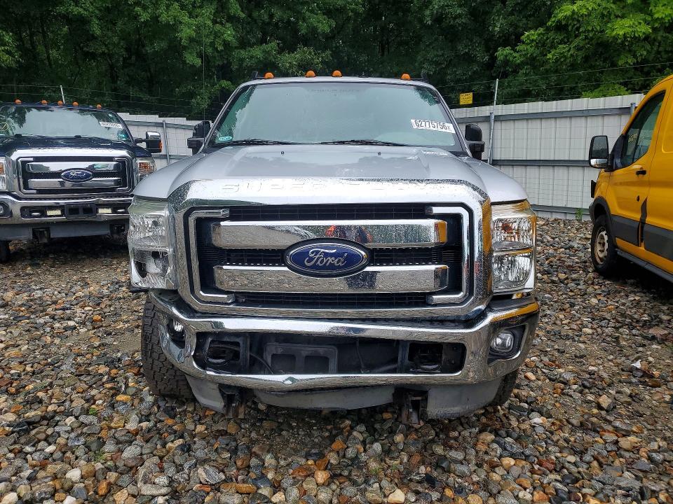 2012 Ford F350 Super Duty Flatbed Truck