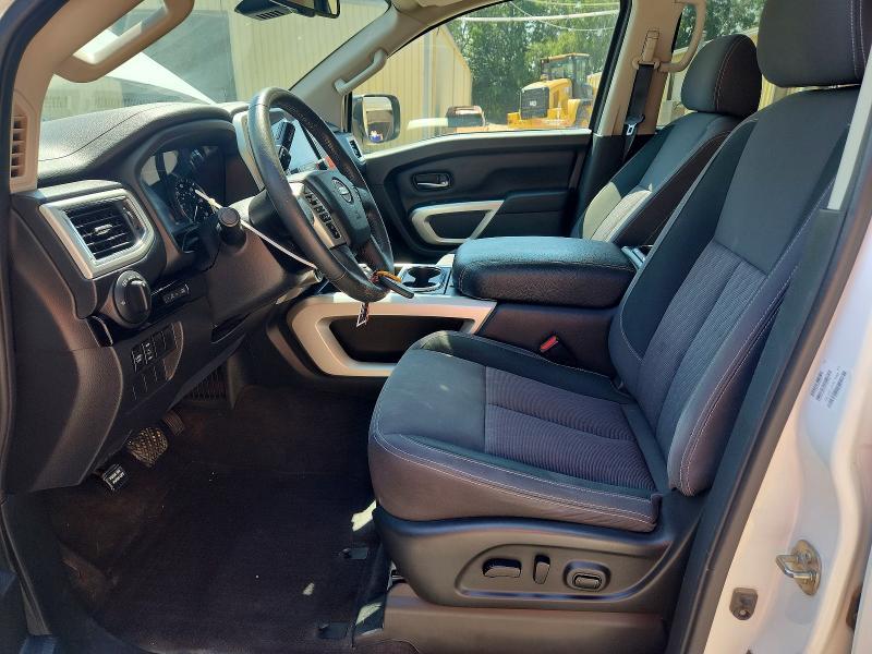 2021 Nissan Titan SV
