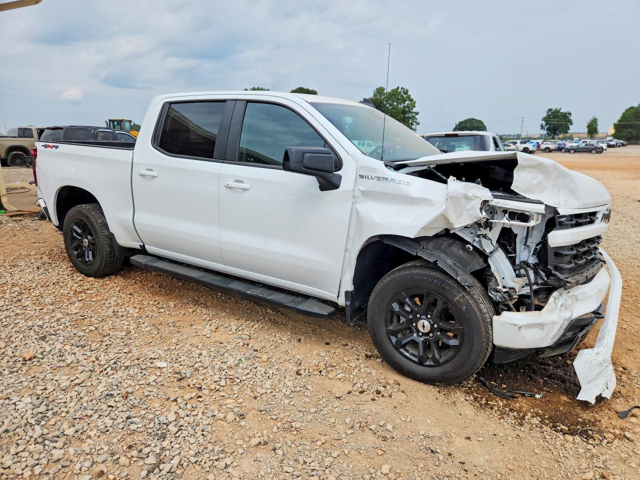 2024 Chevrolet Silverado K1500 RST